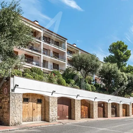 Antora C By Seamount Apartment *