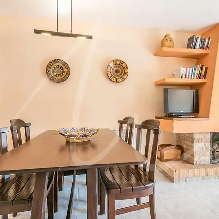 Antora C By Seamount Apartment *